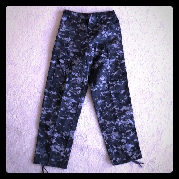 black digital camo pants